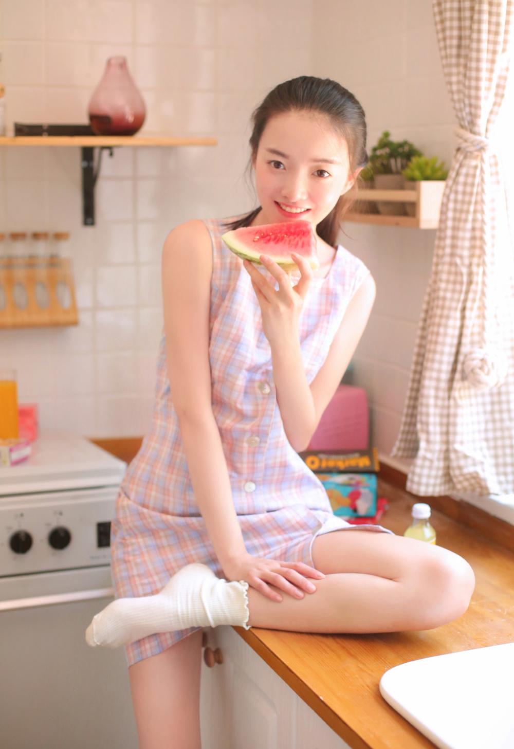 形容夏天的成语